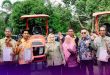 Bupati Musi Rawas Hj. Ratna Machmud Serahkan Bantuan Alat Dan Mesin Pertanian Traktor Roda 4